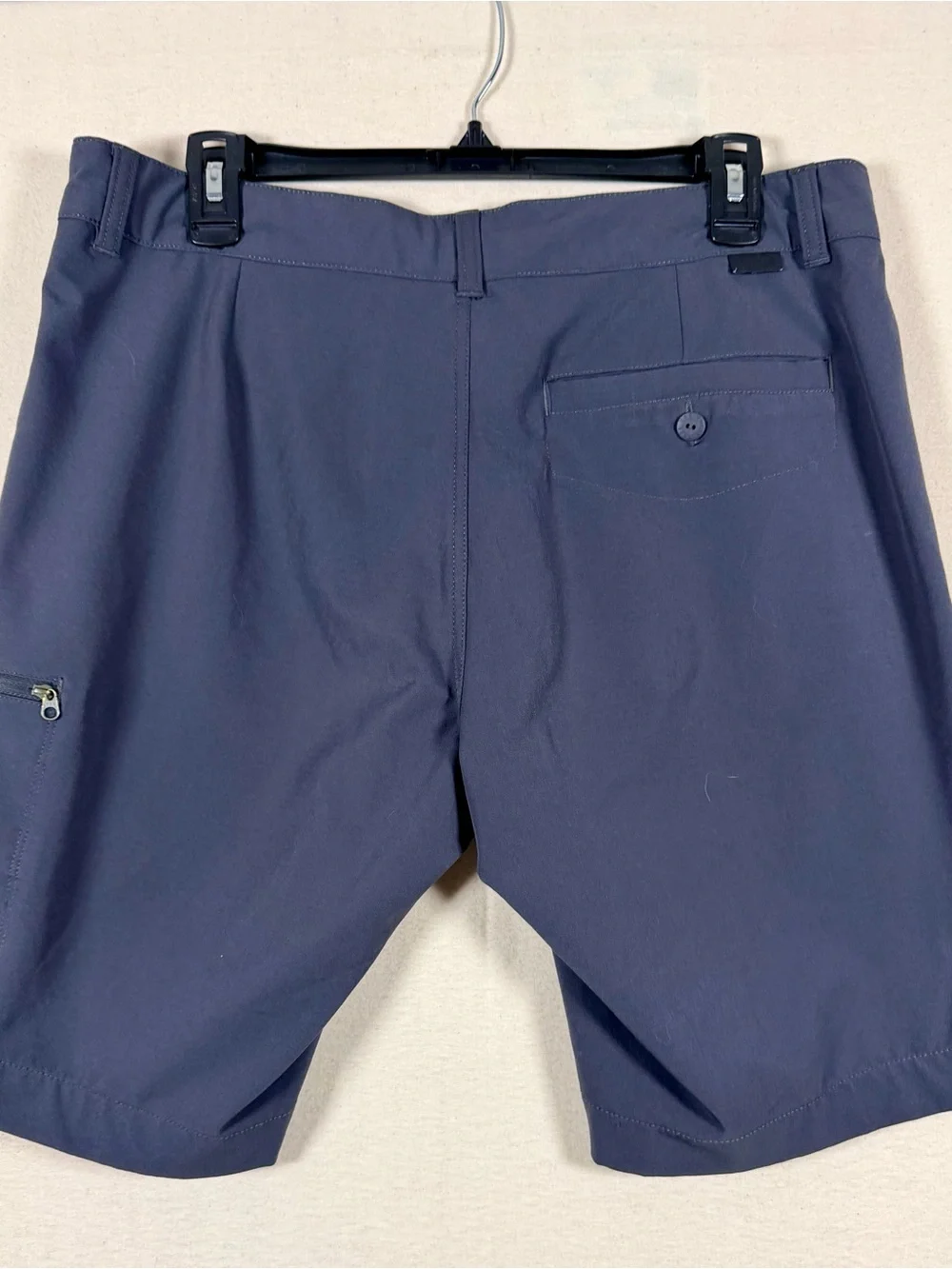 The North Face Men's Dark Gray Basin Shorts